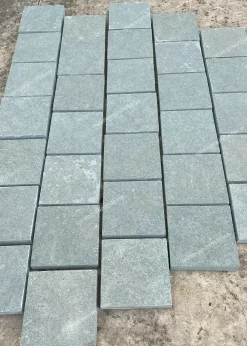 Đá cubic lát sân xám xanh khò nhám 10x10 - quang minh stone 2