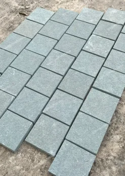 Đá cubic lát sân xám xanh khò nhám 10x10 - quang minh stone 3