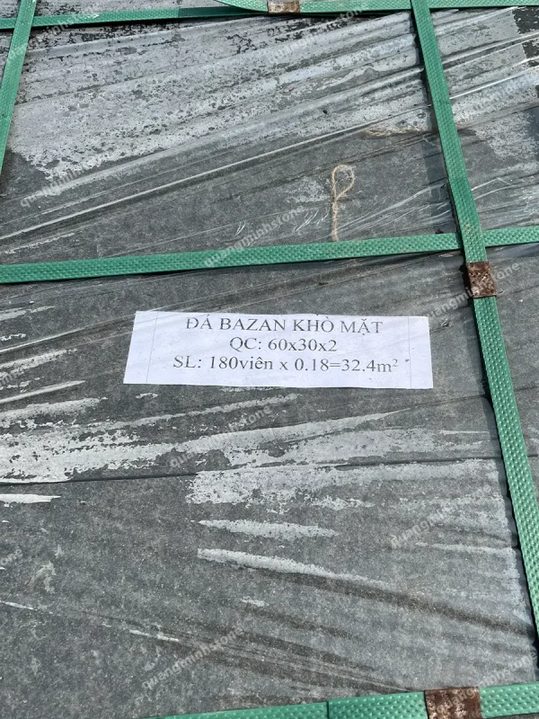Đá bazan đen khò nhám lát sân 30x60 - quang minh stone 12