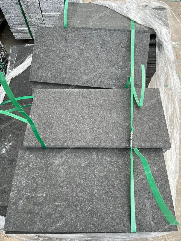 Đá bazan đen khò nhám lát sân 30x60 - quang minh stone 3
