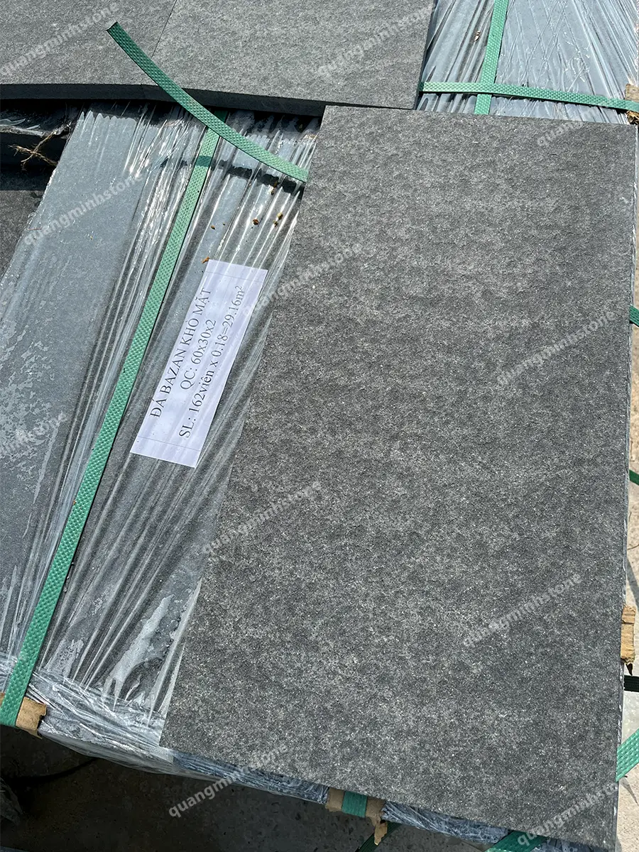 Đá bazan đen khò nhám lát sân 30x60 - quang minh stone 8