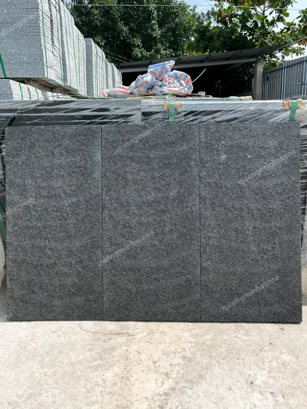 Đá bazan đen khò nhám lát sân 30x60 - quang minh stone 9