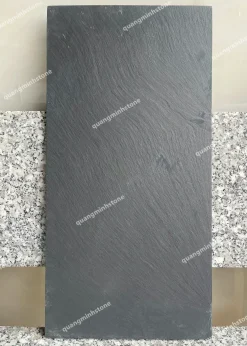 Đá chẻ đen Ấn ốp tường 30x60 1