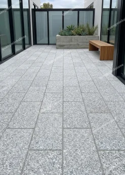 Đá trắng suối lau khò nhám lát sân 30x60 - quang minh stone 3