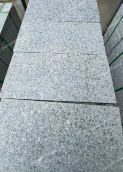 Đá trắng suối lau khò nhám lát sân 30x60 - quang minh stone 5