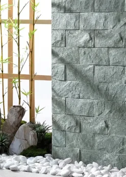 Đá chẻ xanh rêu ốp tường 10x20
