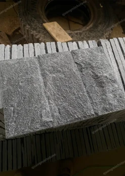bóc đen ánh kim 10x20 - quang minh stone 1