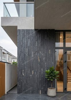 Đá ghép đen Ấn ốp tường kiểu dọc 10x50