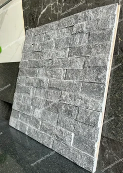 Đá chẻ đen ánh kim ốp tường 5x20