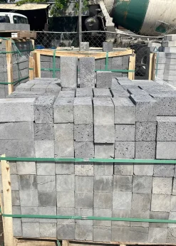 Đá Cubic Ong Xám 10x10x20 - quang minh stone 1