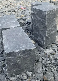 Đá Cubic Xanh 10x10x20 - quang minh stone 1