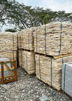 Đá rối vàng nghệ Ốp Tường - Quang Minh Stone 2