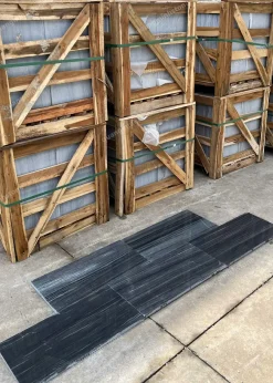 Đá sọc dưa đậm đẹp 30x60 Ốp Hồ Bơi - Quang Minh Stone 2