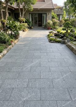 Đá xám đen Myanmar khò nhám Lát Sân 30x60 - quang minh stone 3