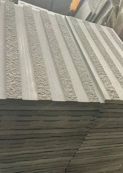Đá bazan xám xanh khò nhám chia 4 rãnh Lót Ram Dốc 30x60 - quang minh stone 4