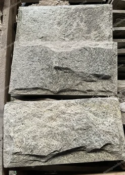 Đá bóc xanh cốm 15x30 Ốp Tường - Quang minh stone 1