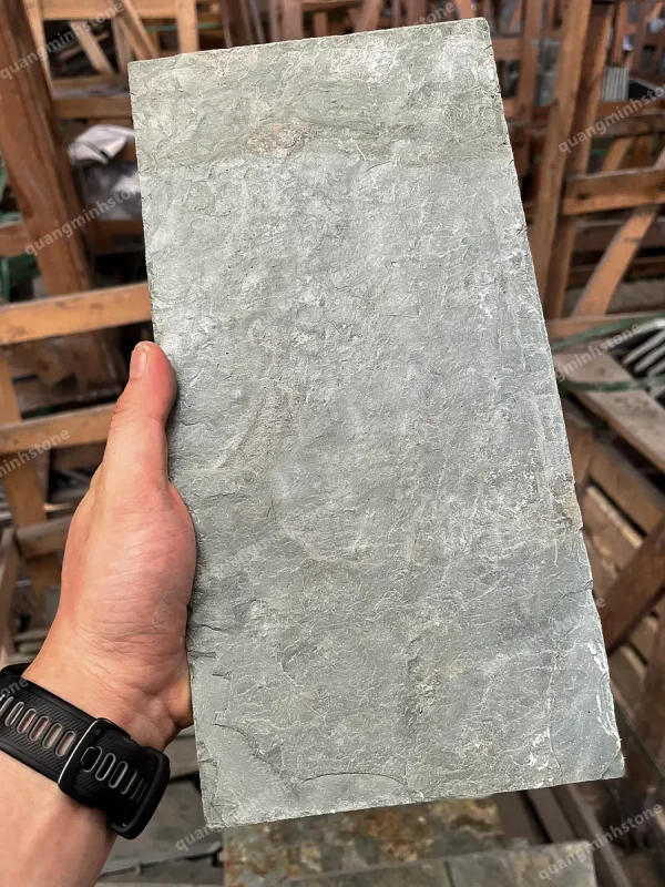 Đá chẻ xanh rỉ sét 10x20 Ốp Tường - quang minh stone 1