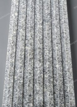Đá trắng suối lau khò nhám gia công 7 rãnh Lót Ram Dốc 30x60 - Quang Minh Stone
