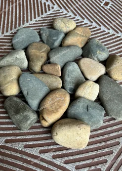 Sỏi Đen Trộn Vàng Suối Trang Trí - quang minh stone 1