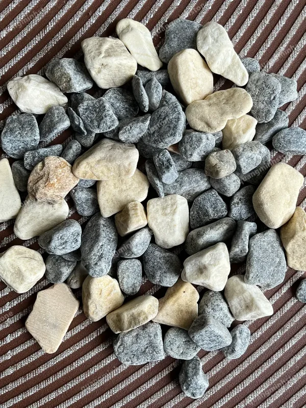 Sỏi Mix Xanh Vàng - quang minh stone 2