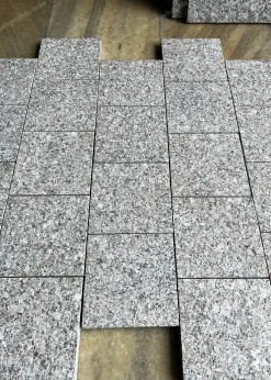 Đá cubic hồng khò nhám Lát Sân - Quang Minh Stone 4